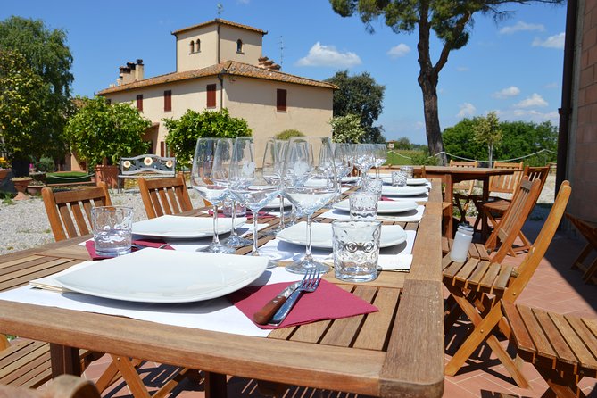 4 Wines Tasting with 2 Tuscan Cheeses & Tour at the winery - Who will enjoy this visit most
