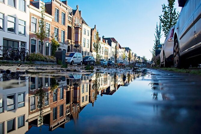 90 Minutes Self-Guided Family Friendly Walking Tour in Gouda - City Hall and Sint-Janskerk set the tone
