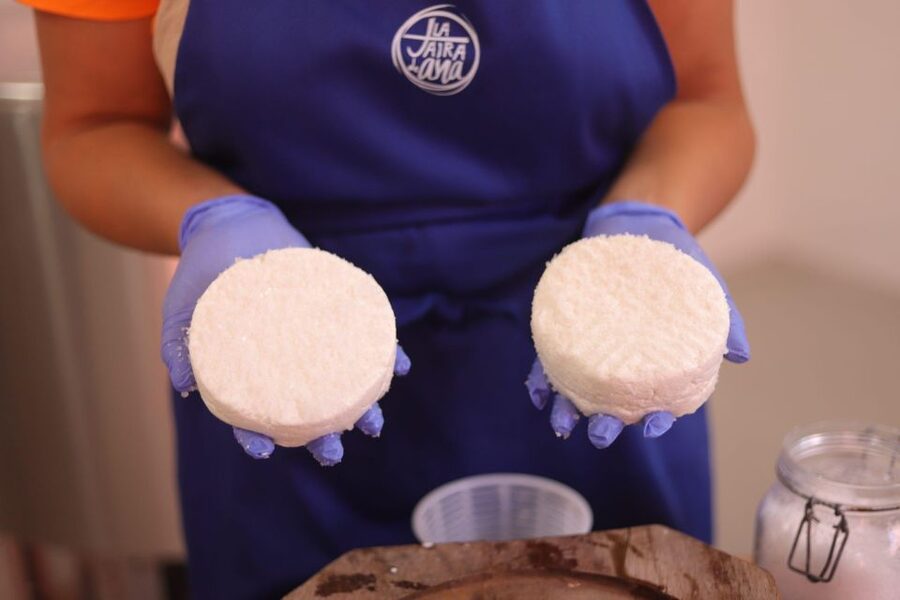 Aguïmes : Cheese Making Workshop at la Jaira de Ana - Taking your own cheese home