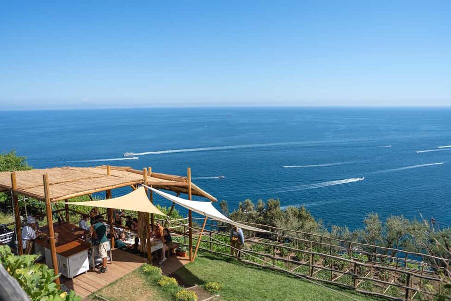 Amalfi Coast: Pizza & Mozzarella Class with Farmhouse visit - Why this class feels different from a standard cooking lesson