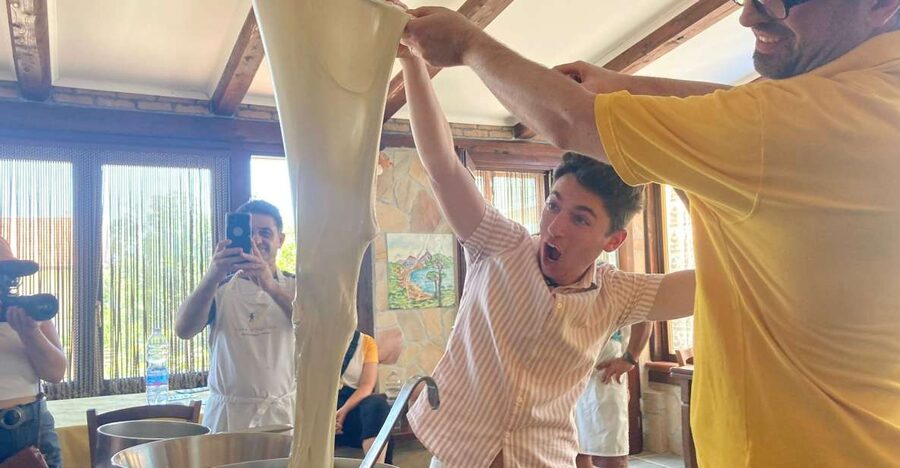 Amalfi Cooking class: Tiramisù, mozzarella and Pasta - Rain or shine at the farm