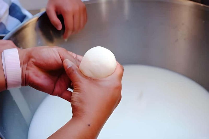 Amalfi: Make Gnocchi, Mozzarella and Tiramisù - Giovanni, Valentino, and the teaching style