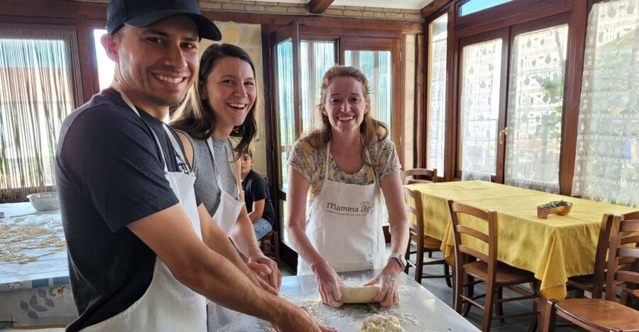 Amalfi: Make tagliatelle, mozzarella and tiramisù - Key points at a glance
