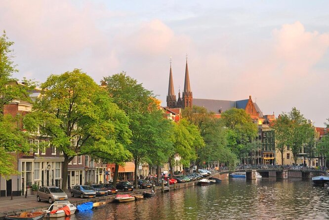 Amsterdam Canal Cruise with Cheese and Wine - Key points before you book