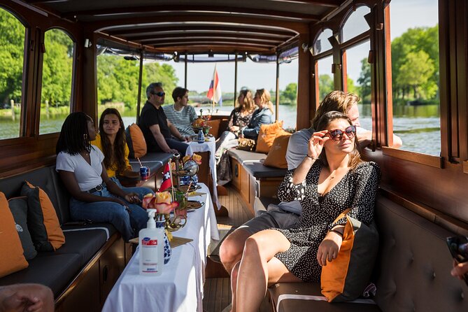 Amsterdam Canal Cruise with Cheese and Wine - What this Amsterdam cruise is really like
