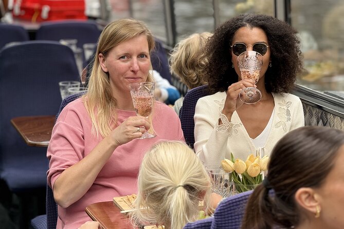 Amsterdam Cheese and Wine Canal Cruise - Reguliersgracht and the Seven Bridges