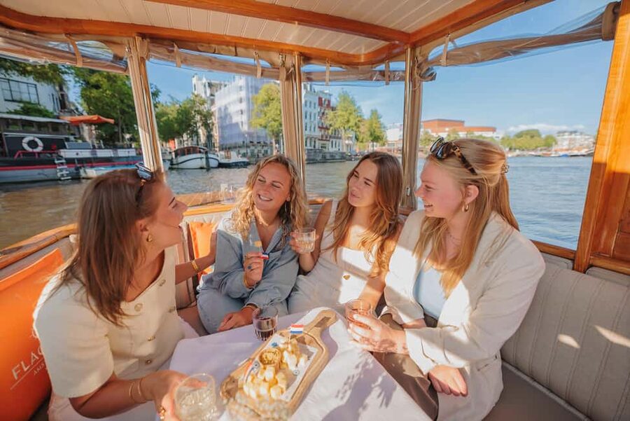 Amsterdam: Classic Saloon Boat Cruise with Cheese & Wine - Who should book this cruise?