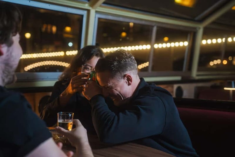 Amsterdam: Cozy Cheese & Wine Cruise Tasting Experience - Magere Brug, the romantic centerpiece