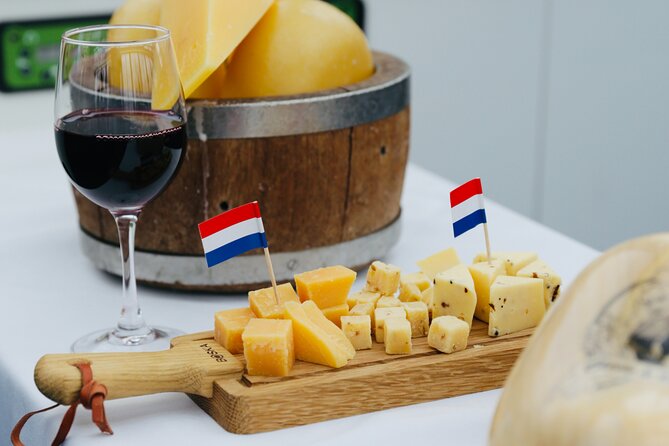 Amsterdam: Dutch Cheese and Wine Tasting Cruise - Cheese, wine, and Amsterdam after dark