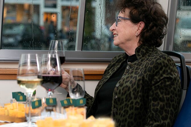 Amsterdam: Dutch Cheese and Wine Tasting Cruise - The cheese tasting from Kaasbar Amsterdam