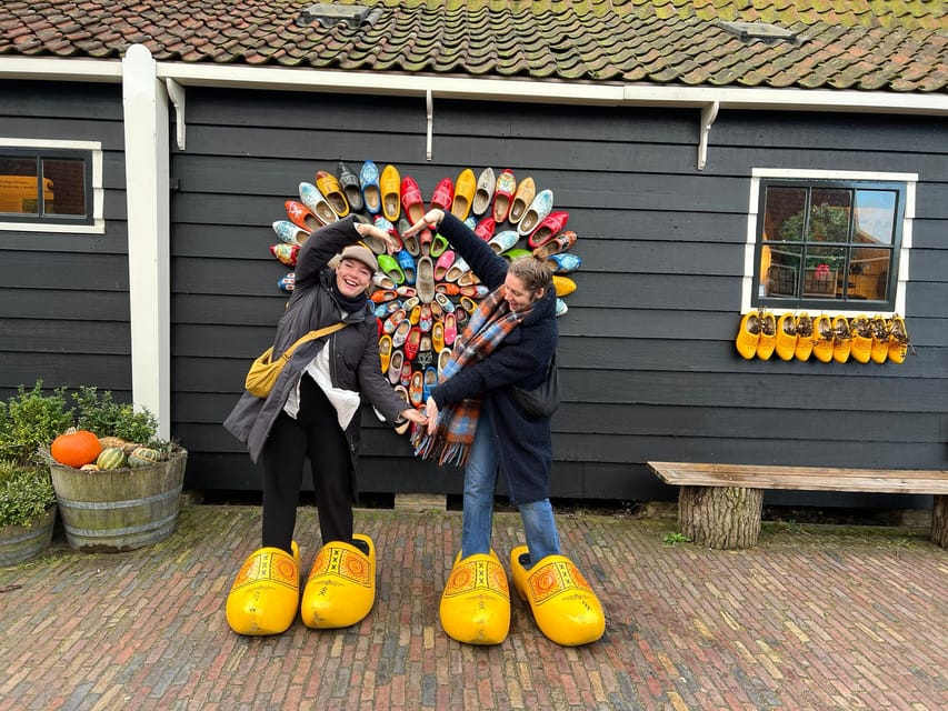 Amsterdam: Dutch Countryside E-Bike with Cheese & Clogs - Who will get the most from this four-hour outing
