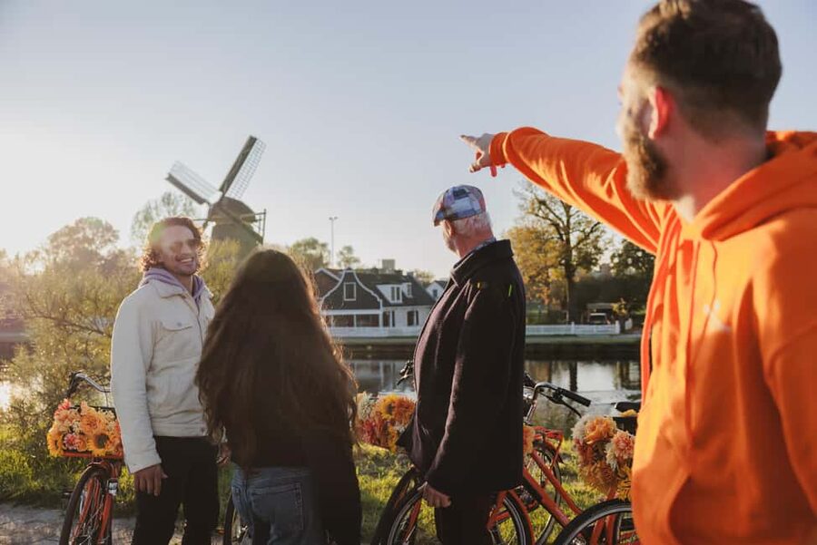 Amsterdam: E-Bike, Cheese, Windmill & Countryside Tour - Nieuwendammerdijk and the view over the IJ