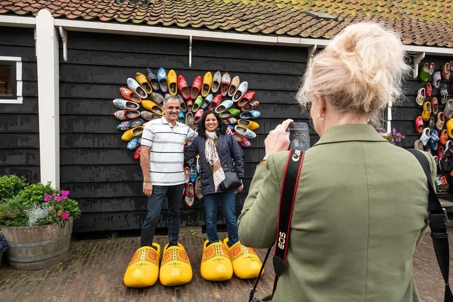 Amsterdam: Experience Zaanse Schans Windmills & Cheese Farm - Cheese-making, tastings, and the Henri Willig discount