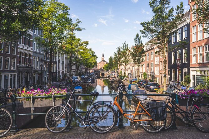Amsterdam Walking Tour with Cheese Tasting - One hour of Dutch cheese and wine at Old Amsterdam