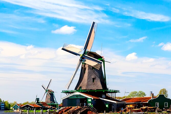 Amsterdam: Windmills, Cheese and Volendam Tour with Video Guide - Key points at a glance