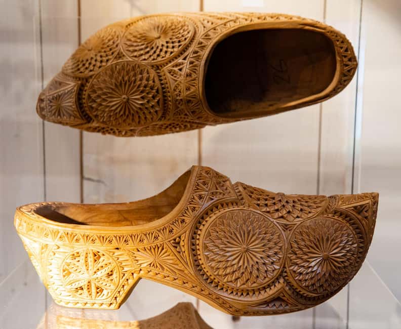 Amsterdam: Zaanse Schans, Cheese Tasting & Volendam Tour - The return ride and the value of a short day