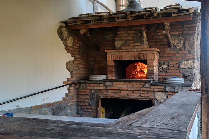 Authentic Farm Tour with Pizza, Cheese, Wine & Limoncello Tasting - The pizza lesson is the heart of the afternoon