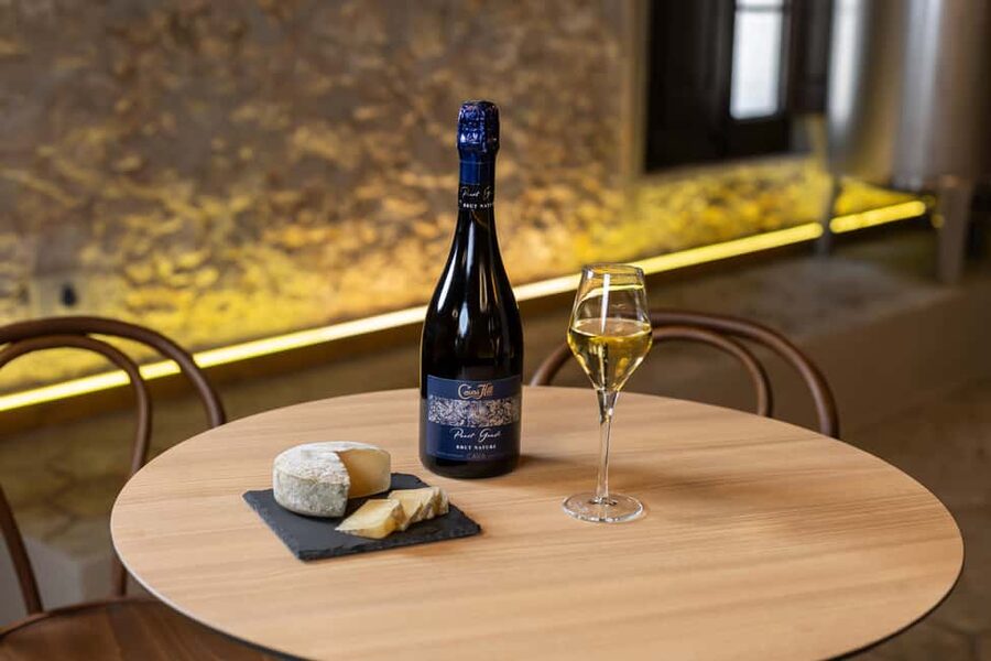 Barcelona: Cavas Hill - Winery Tour & Cheese Tasting - How the cava and cheese pairing works