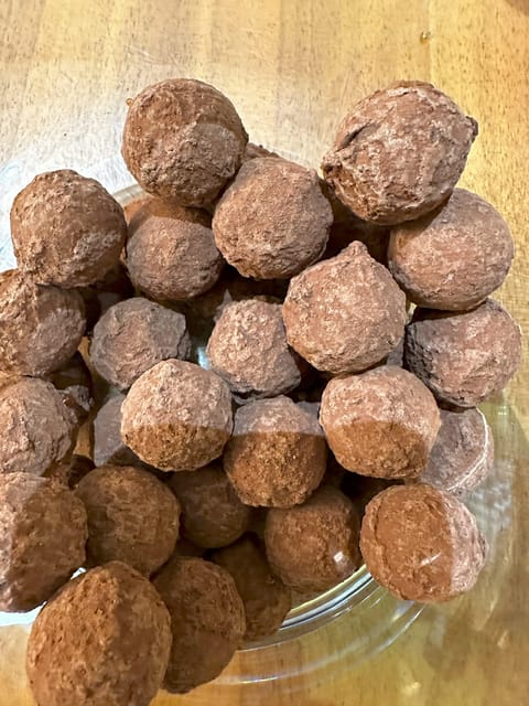 Basel: Farmer's Market, Cheese, Chocolate & Pastry Tour - Practical timing and booking advice