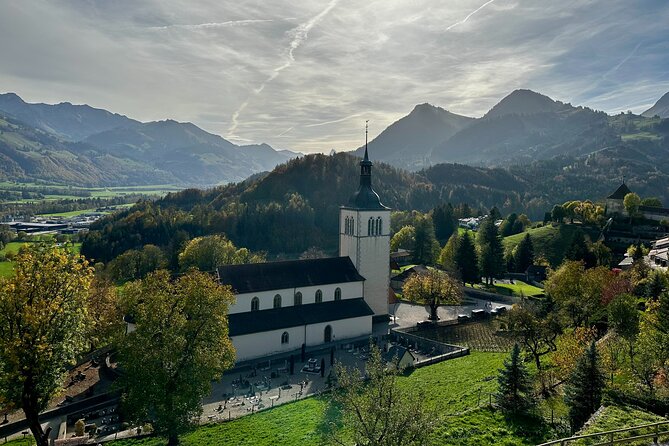 Bern Private Tour - Gruyères , Cheese, and Lavaux's UNESCO Wine - Walking through Lavaux’s terraced vineyards