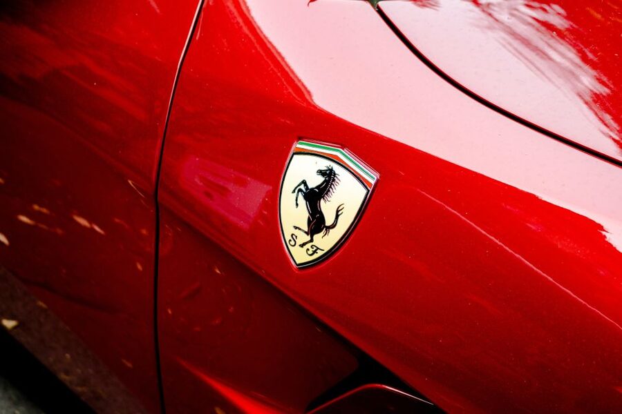 Bologna: Super Cars, Parmesan and Balsamic Tour with Lunch - A short transfer to Lamborghini