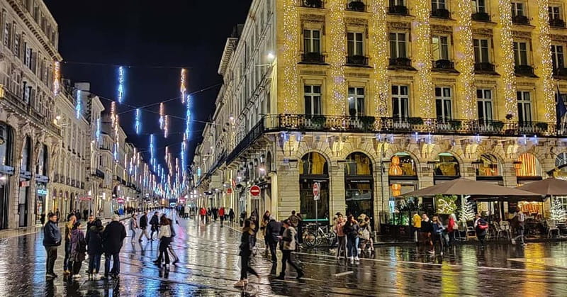 Bordeaux Night Walk ending with Wine and cheese Tasting - The Water Mirror after sunset