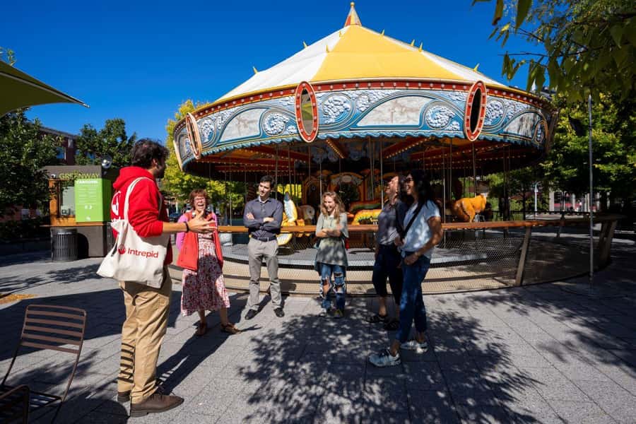 Boston: North End Food Experience with Pizza, Meats & Cheese - The guides make the difference