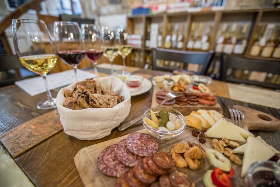 Budapest: Wine, Cheese, and Charcuterie Tasting - Five Wines, Five Ways to Read Hungary