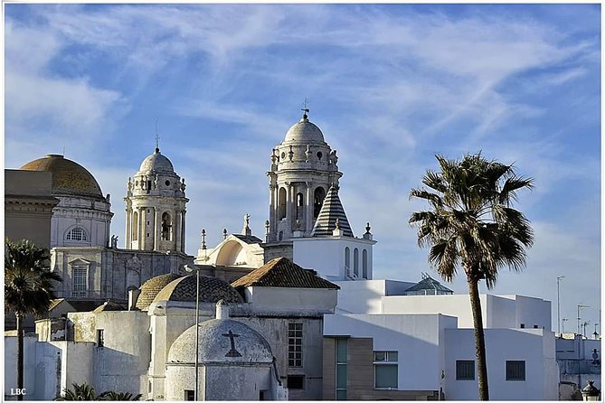 Cadiz Shore Excursion: Scenic & walking tour with cheese and sherry tasting - Roman Theatre and Cádiz’s ancient roots