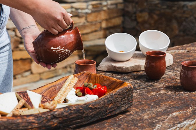 Cheese and Wine Tasting (Guided Tour INCLUDED) - What the farm setting adds