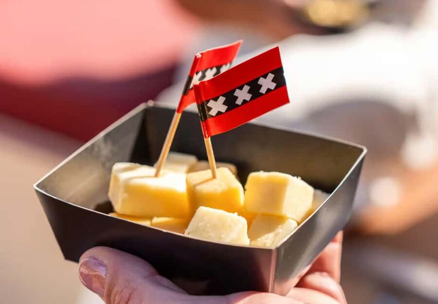 Cheese & Drinks Guided Amsterdam Boat Tour, All Inclusive - Why this one-hour boat ride feels different