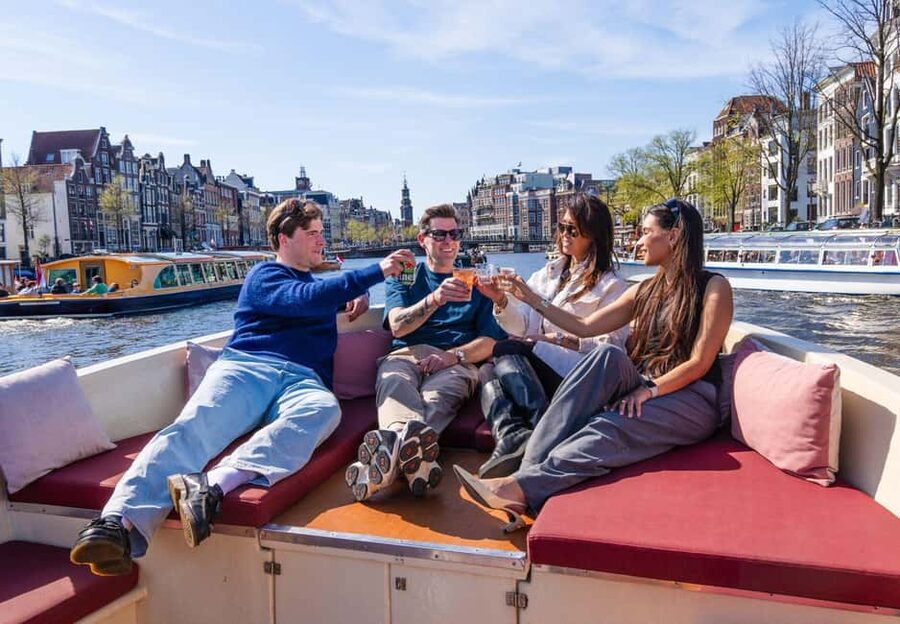 Cheese & Drinks Guided Amsterdam Boat Tour, All Inclusive - Herengracht, the Skinny Bridge, and the Munttoren