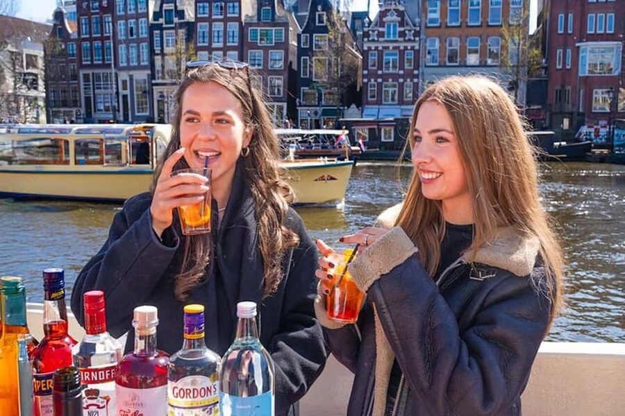 Cheese & Drinks Guided Amsterdam Boat Tour, All Inclusive - What the $34 price is really buying
