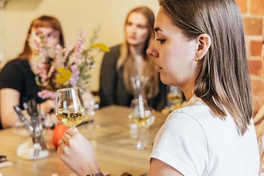 Cheese & Wine Tasting in Montmartre with Local Cheesemonger - Max’s style: part teacher, part host