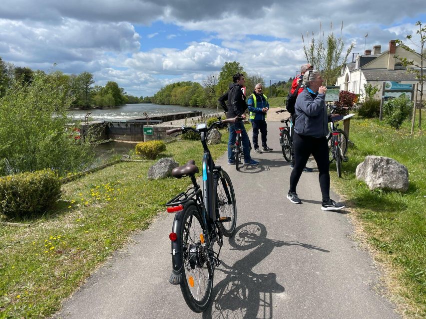 Chenonceau: guided ebike ride and wine & cheese picnic lunch - The practical question: can you handle 38 kilometers?