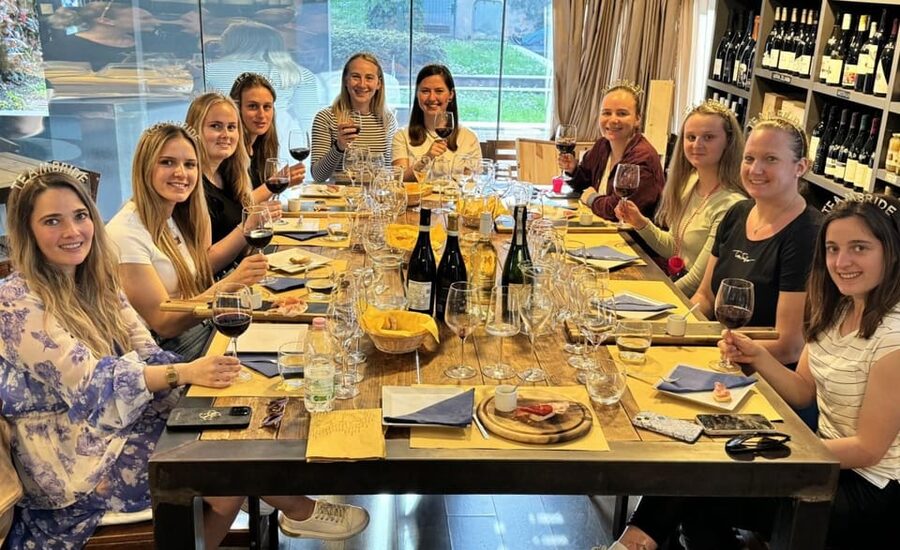Como: Wine Tasting Experience with Cheese and Cold Cuts - Choosing Four Wines or Seven