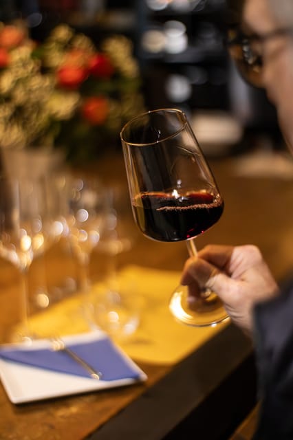Como: Wine Tasting Experience with Cheese and Cold Cuts - What the Tasting Feels Like in Practice