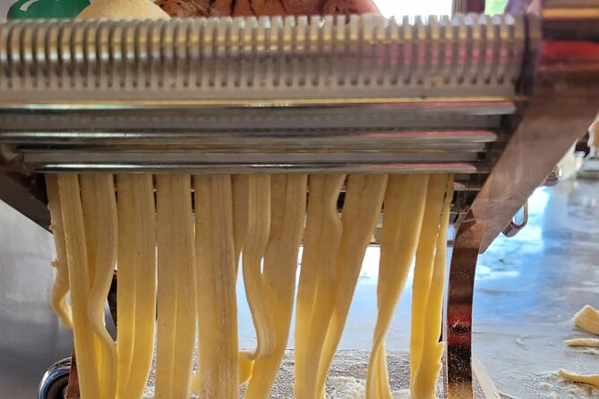 Cooking lesson: tagliatelle, mozzarella and tiramisu - Valentino and Giovanni bring a family feel