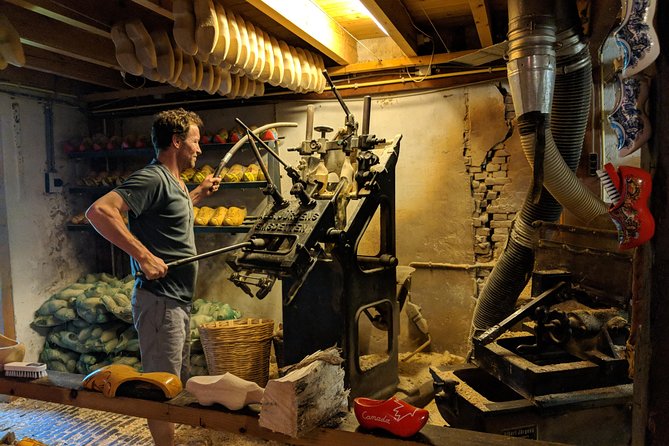 Countryside Bike Tour from Amsterdam: Cheese, Clogs & a Windmill - Krijtmolen d’Admiraal and the story of Dutch water