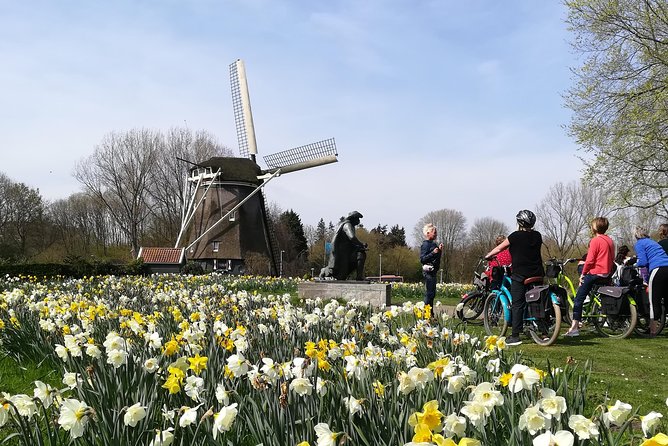 Countryside Bike Tour from Amsterdam: Cheese, Clogs & a Windmill - Cheese, clogs, and a proper Dutch stop