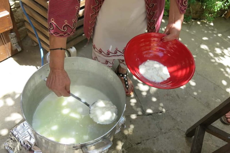 Cyprus: Mountain Towns and Cheesemaking Day Trip with Brunch - Why this food tour feels different