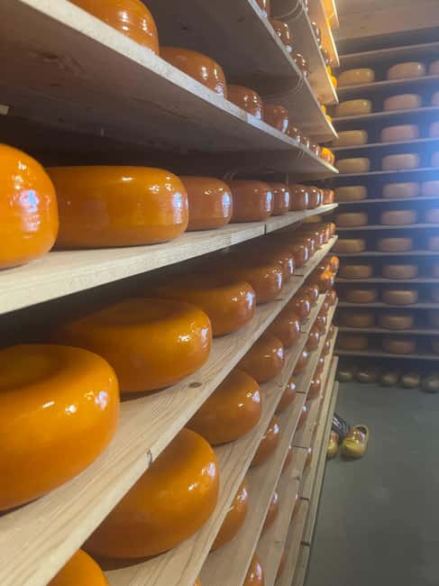 Dutch Countryside: , windmills, Villages, Cheese & Clogs - Volendam harbor, lunch, and traditional Dutch dress