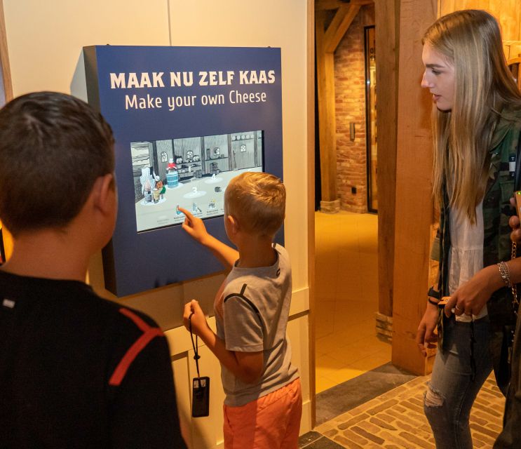 Edam: Edam Cheese Museum Entry Ticket - Listening to the town’s cheese story