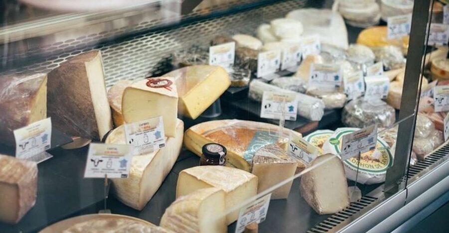 Edinburgh: Cheese Crawl with Local Guide - Cheese first, Edinburgh second