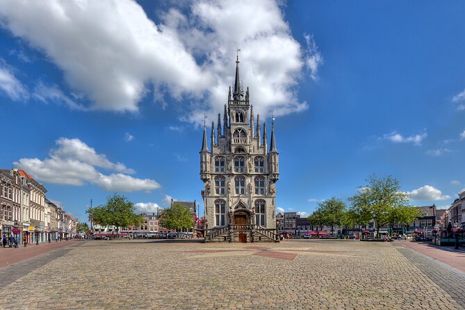 Explore Gouda with Self-Guided GPS and Audio Tour - Starting at Gouda Station and finding your bearings