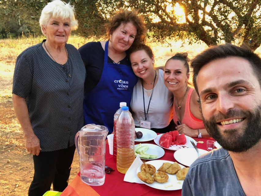 Farm Tour with Cheese-Making, Olive Oil Tasting & Picnic - A family farm visit instead of a standard tasting