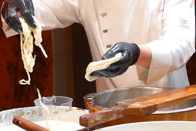 Florence: Mozzarella Cheese Making with Wine and food Tastings - Key points to know before you book