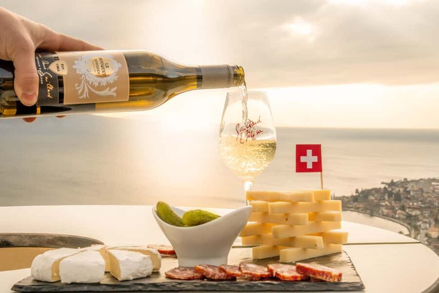 Fondue in the heart of the Lavaux vineyard - How the $65 price works