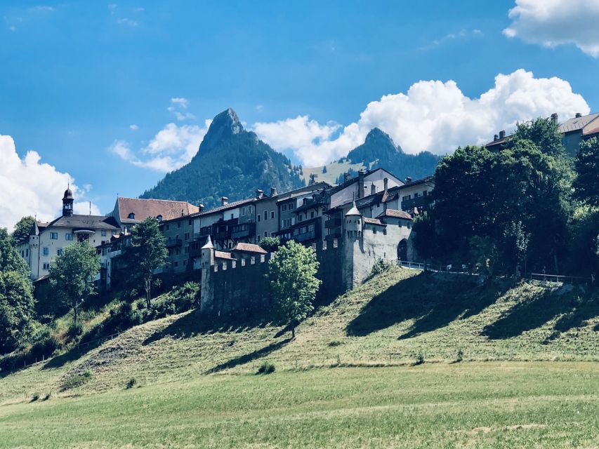 From Geneva: Gruyére Chocolate and Cheese Tasting Day Trip - The drive from Geneva and the guide’s role
