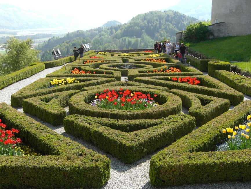 From Lausanne: Gruyères Tour with Chocolate & Cheese Tasting - What the $174 price includes